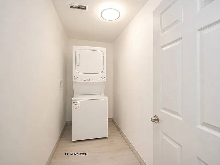 Wildwood Cres — Photo 12
