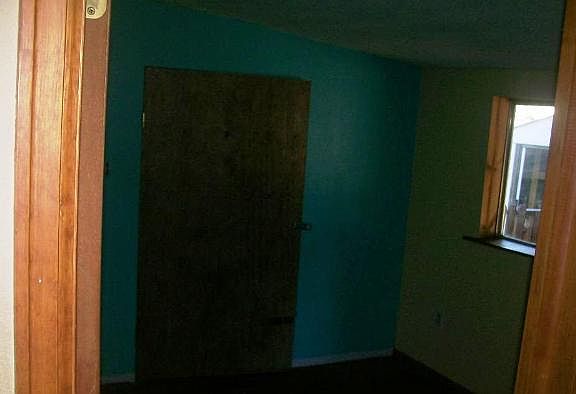 5th image of 512 E Gunnison Ave