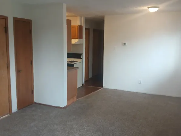 5753 Sander Dr #5, Minneapolis, MN 55417