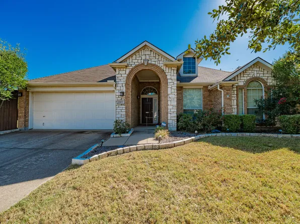 1807 Hidden Brook Dr, Grand Prairie, TX 75050