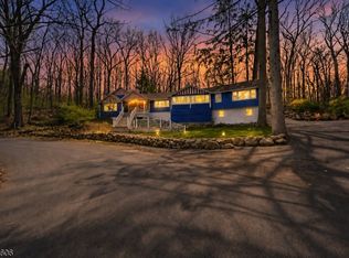 399 Springbrook Trl, Byram Twp., NJ 07871