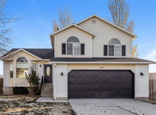 6089 Van Gogh Cir, Kearns, UT 84118