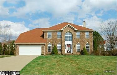 1st image of 471 Fox Hollow Dr