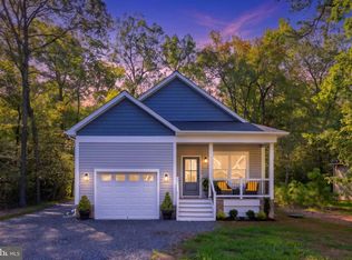 312 9th St, Colonial Beach, VA 22443