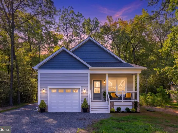 312 9th St, Colonial Beach, VA 22443