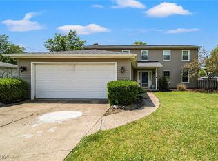 4494 Jaycox Rd, Avon, OH 44011