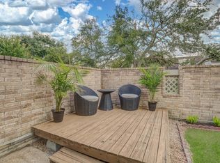 7080 Greenway Chase St, Houston, TX 77072