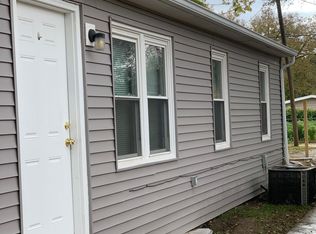 423 1/2 W 10th St, Junction City, KS 66441