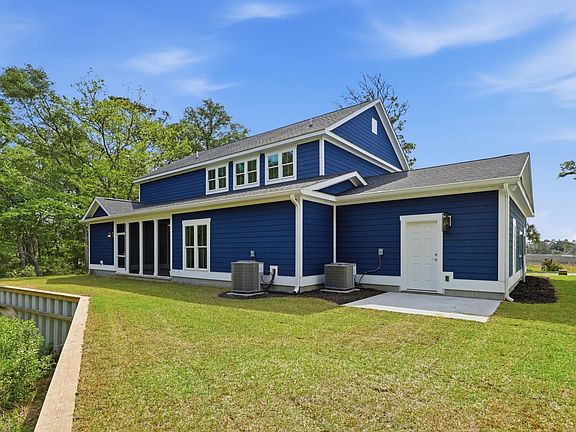2nd image of 903 Inlet View Dr.