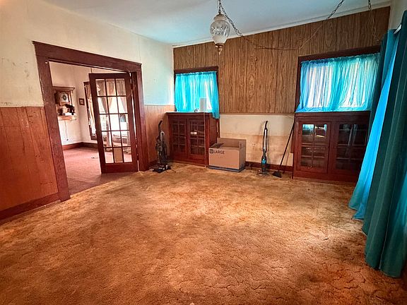 3rd image of 313 Tatum St