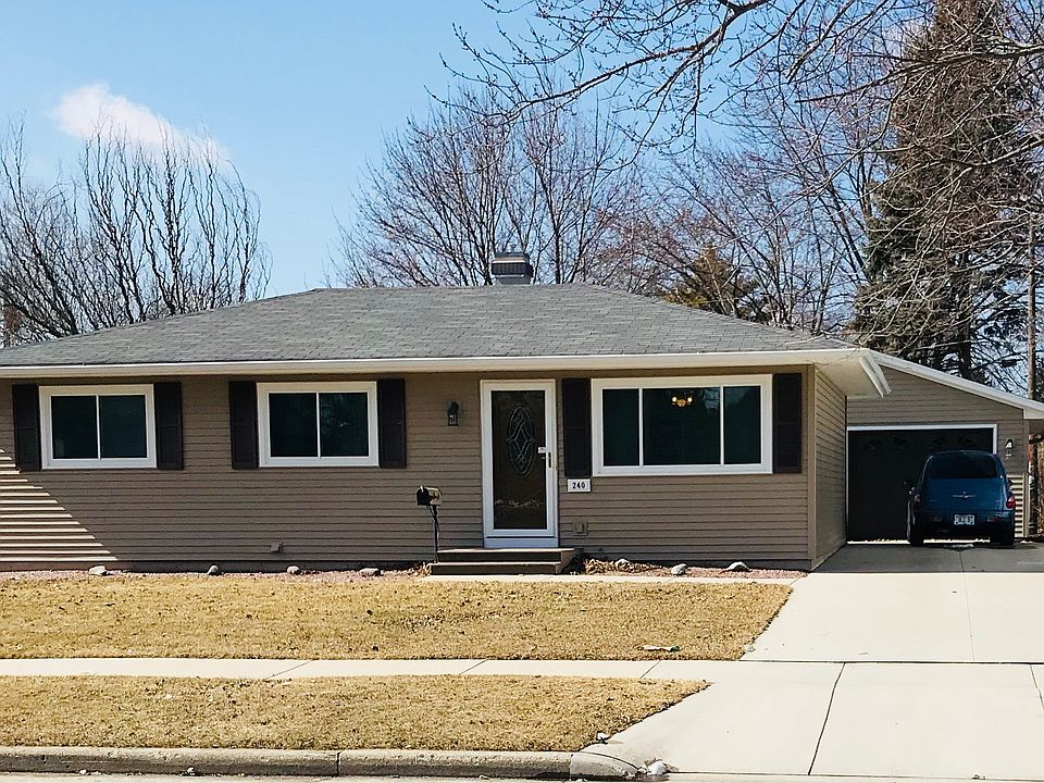 1st image of 240 Hillcrest Ln