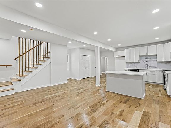 5th image of 2515 Askew Ave