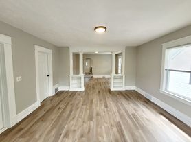 400 Grant St SW, Grand Rapids, MI