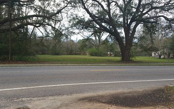 2nd image of 19464 Us Highway 90