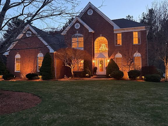 2nd image of 37 Hancock Rd