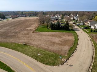 891 White Chapel Ln, Rockford, IL