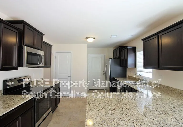 410 Finch Ln — Photo 10