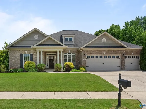 156 Autumn Cove Dr, Madison, AL 35756