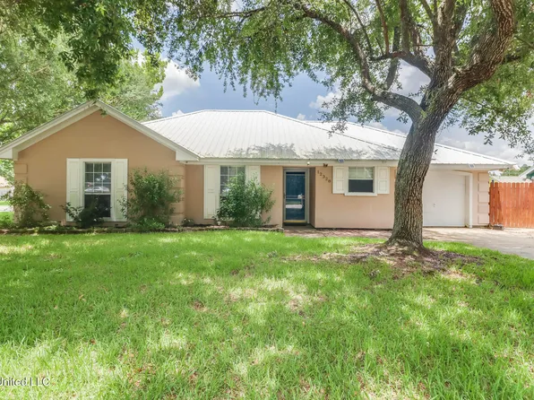 12328 Kaiser Pl, Ocean Springs, MS 39564