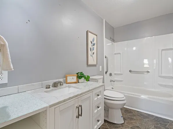5324-5326 SE Flavel St #5324, Portland, OR 97206