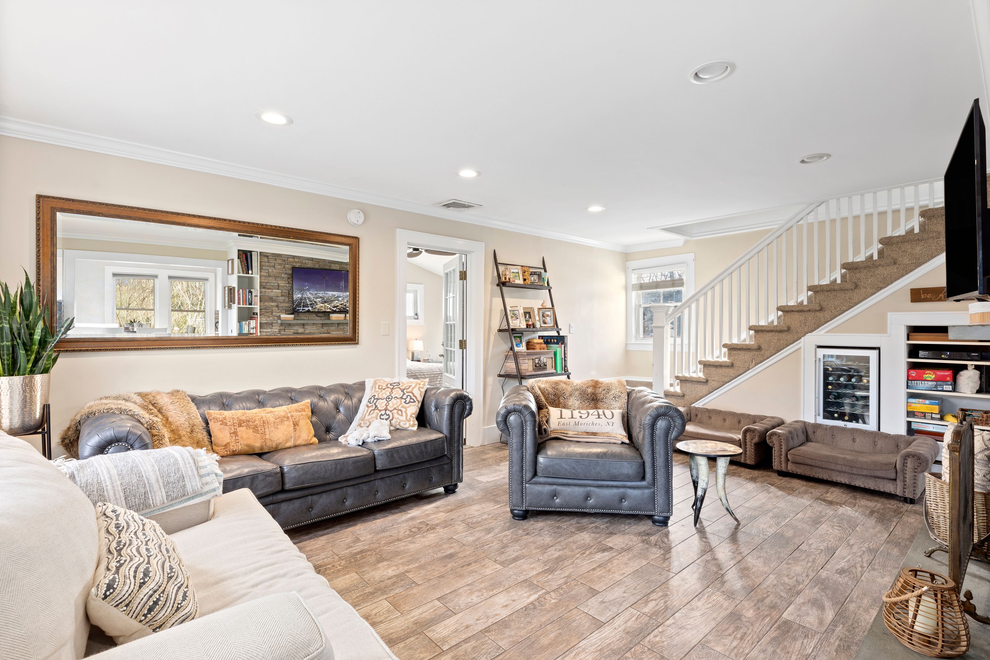 20 Atlantic Ave, East Moriches, NY 11940 Out East