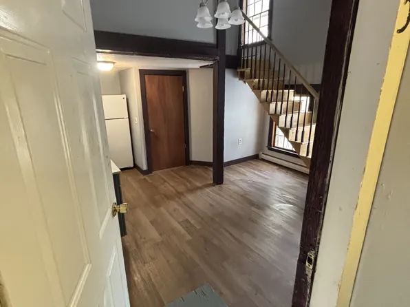 105 Main St, Antrim, NH 03440