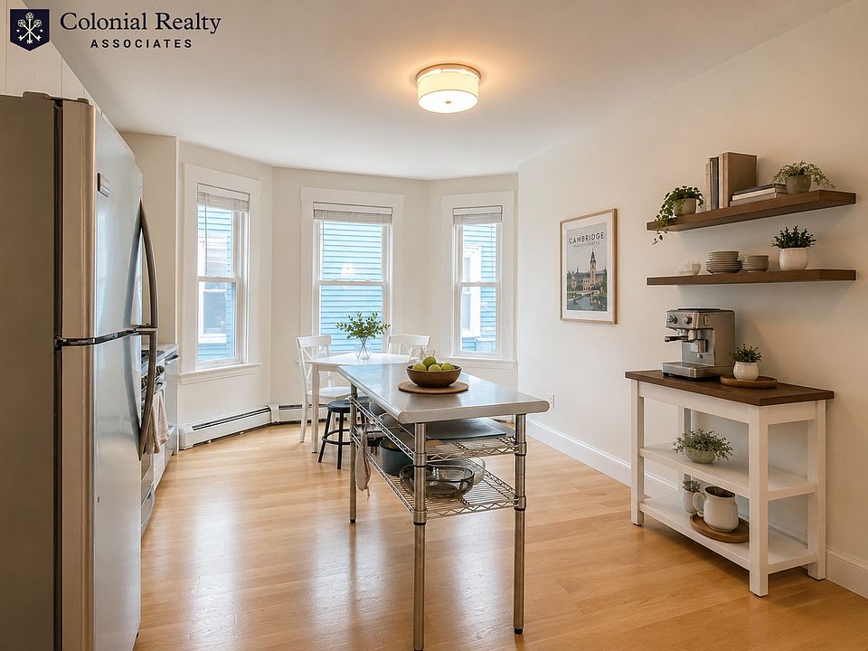 1st image of 319 Columbia St #1A