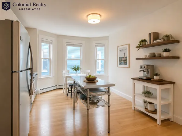319 Columbia St, Cambridge, MA