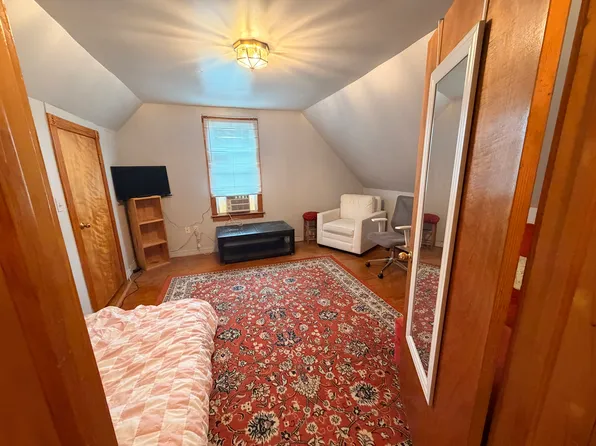 132 Cherry St, Cambridge, MA
