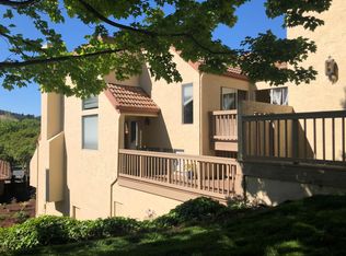 1025 Alta Mesa Dr, Moraga, CA 94556