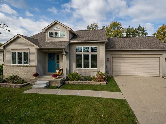 2nd image of 8062 Rose Ln