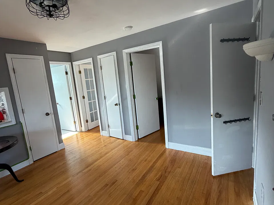 18 Austin Ct #E
