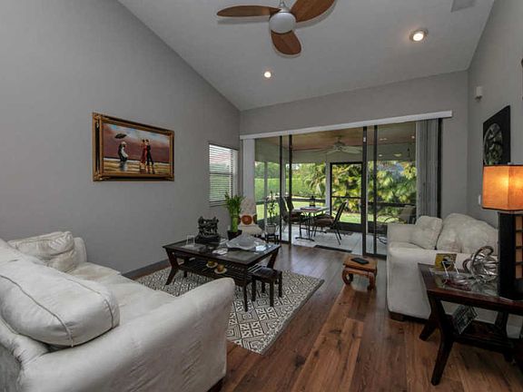 5th image of 7664 Lexington Club Blvd APT A