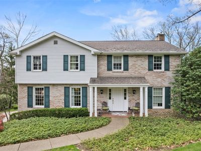 165 Woodshire Dr, Pittsburgh, PA, 15215