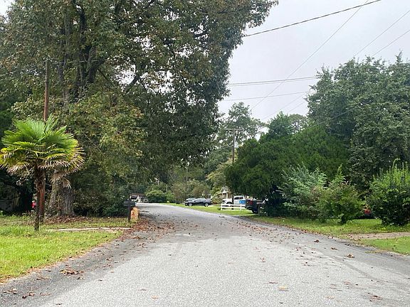 5th image of 206 Birch Ln