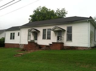 224 N 3rd St, Pulaski, TN 38478