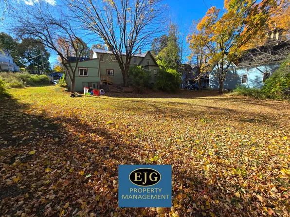 20 Pleasant St #A, Franklin, NH 03235