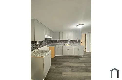 132 Willow St Photo 1