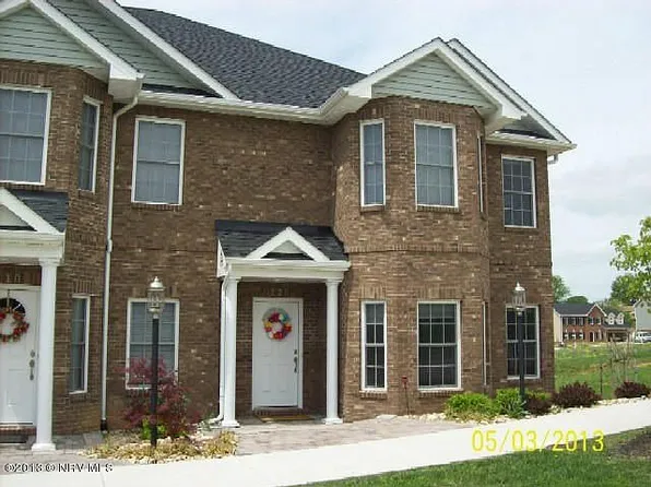 120 Phoenix Blvd NW, Christiansburg, VA 24073