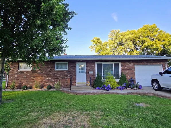 720 S Madison St, Du Quoin, IL 62832