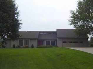 65 Rolling Acres Rd, Murphysboro, IL 62966