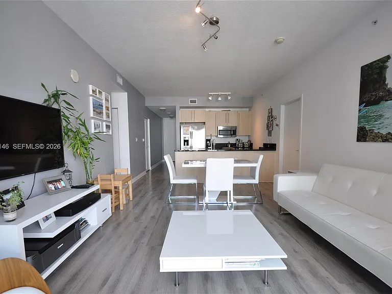 79 SW 12th St #2410 — Photo 2