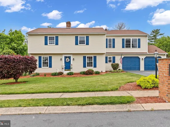 1735 Ashland Dr, York, PA 17408