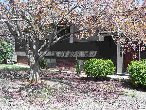 5th image of 2101 Deerfield Cir