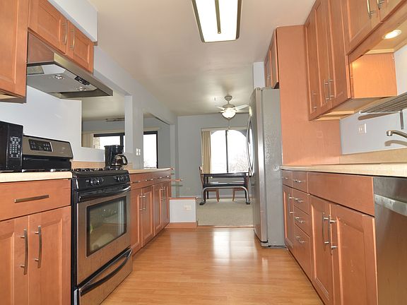 4th image of 2100 Valencia Dr APT 309B