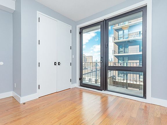 4th image of 115 Stanwix St Floor 2