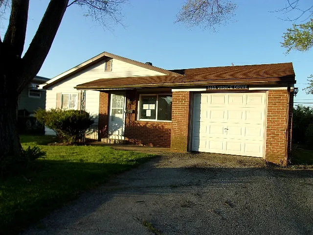 1485 Venice Dr photo 1