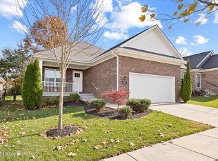 8105 Cedar Crest Ln, Louisville, KY 40291