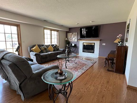 4th image of 1316 Earle Way