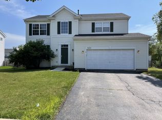 1452 Schoenherr Ave, Bolingbrook, IL 60490